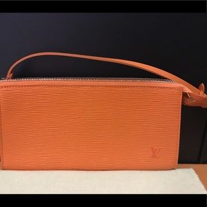 **SOLD** Louis Vuitton Pochette